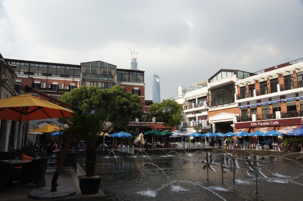 Unbearbeitet: Cool Docks in Shanghai