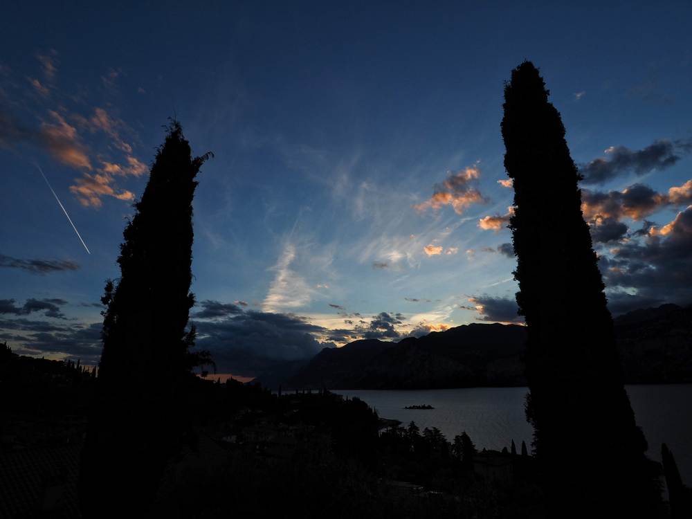 Gardasee Blick von Malcesine Richtung Tremosine